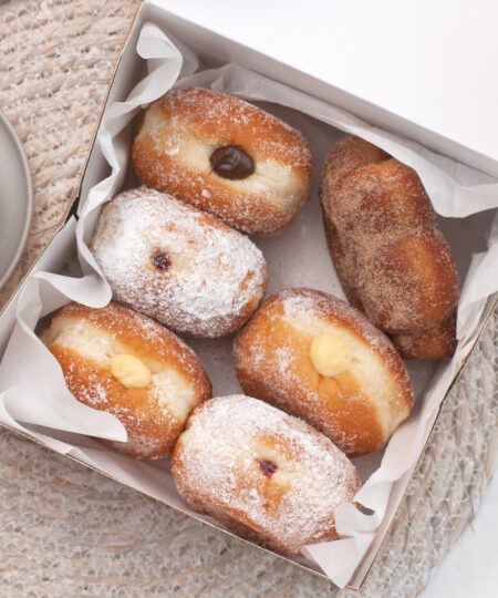 Box of 6 Classic Flavours Doughnuts